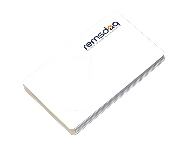 Why Physical Cards Are Superior to Mobile Credentials